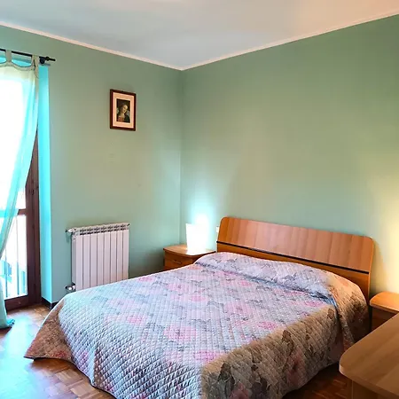 Holiday home Raffaello *